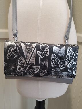 Like NEW Mario Hernandez Butterfly Clutch Crosdbody